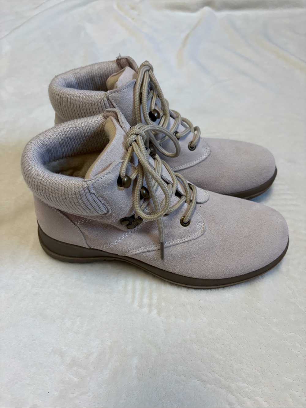 Wanderlust Boston White Suede Boot Women’s Size 7 - Picture 2 of 6